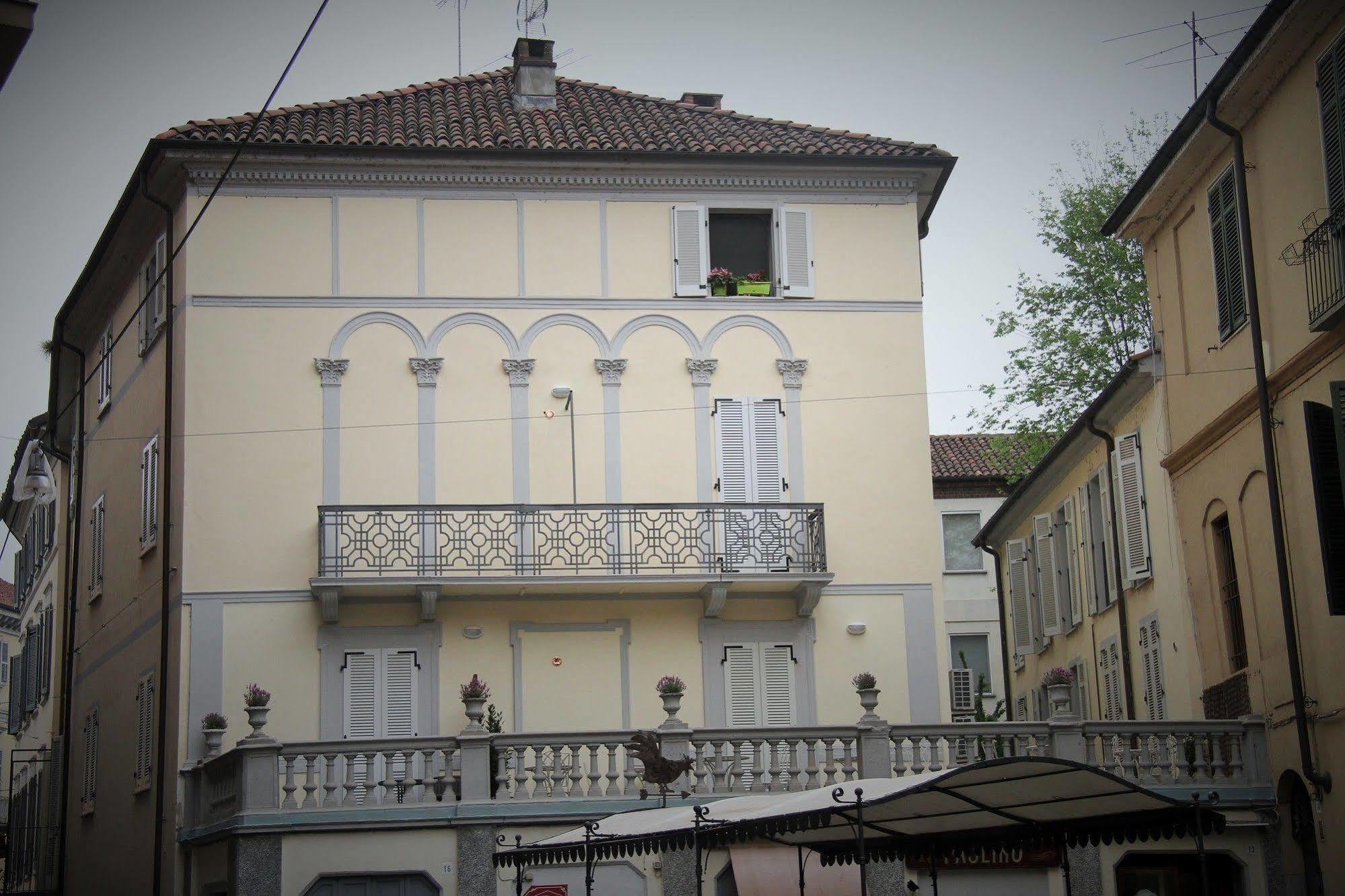 La Terrazza Vercelli Bed & Charme 외부 사진